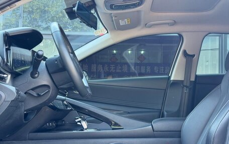 Hyundai Elantra, 2023 год, 1 850 000 рублей, 3 фотография