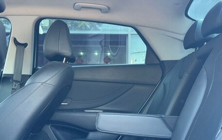 Hyundai Elantra, 2023 год, 1 850 000 рублей, 9 фотография