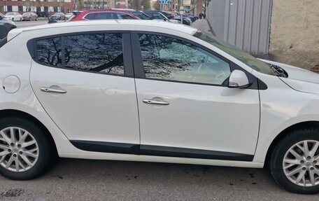 Renault Megane III, 2015 год, 1 000 000 рублей, 2 фотография