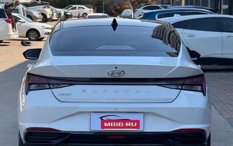 Hyundai Elantra, 2023 год, 1 850 000 рублей, 11 фотография
