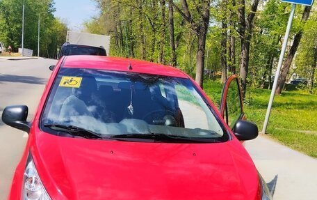 Chevrolet Spark III, 2011 год, 800 000 рублей, 3 фотография