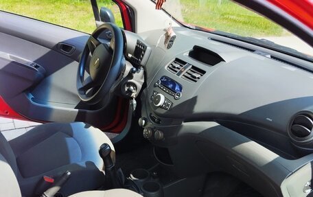 Chevrolet Spark III, 2011 год, 800 000 рублей, 5 фотография