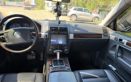Volkswagen Touareg III, 2005 год, 800 000 рублей, 5 фотография