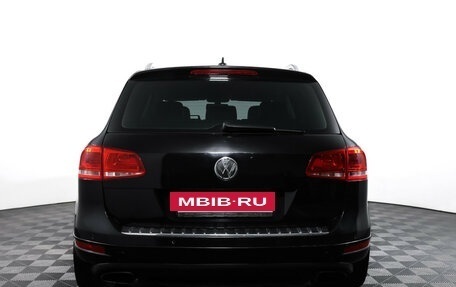 Volkswagen Touareg III, 2010 год, 1 990 000 рублей, 6 фотография