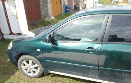 Toyota Corolla, 2004 год, 340 000 рублей, 14 фотография