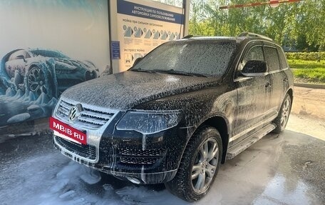 Volkswagen Touareg III, 2007 год, 940 000 рублей, 2 фотография