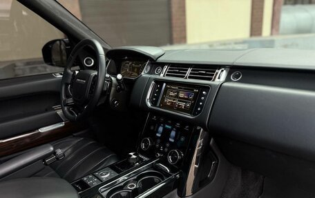 Land Rover Range Rover IV рестайлинг, 2015 год, 4 200 000 рублей, 7 фотография