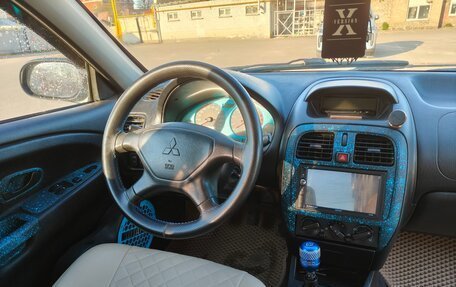 Mitsubishi Carisma I, 2002 год, 270 000 рублей, 9 фотография