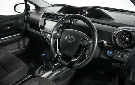Toyota Aqua I, 2019 год, 1 350 000 рублей, 12 фотография