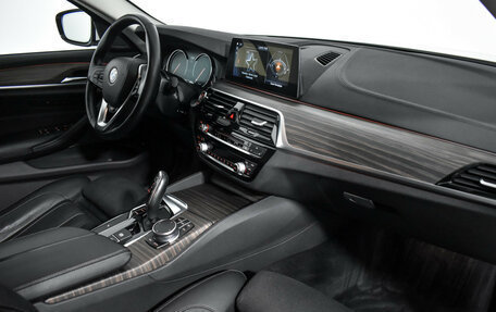 BMW 5 серия, 2018 год, 3 900 000 рублей, 14 фотография