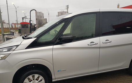 Nissan Serena IV, 2018 год, 2 100 000 рублей, 8 фотография