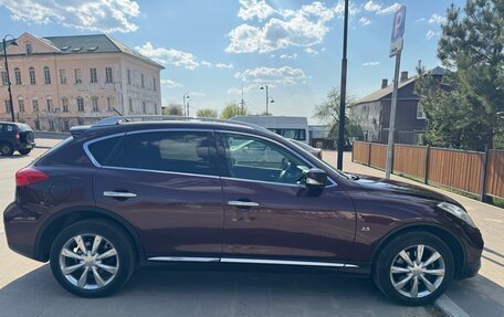 Infiniti QX50 I рестайлинг, 2017 год, 2 300 000 рублей, 7 фотография