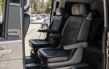 Volkswagen Multivan T6 рестайлинг, 2018 год, 4 399 000 рублей, 11 фотография