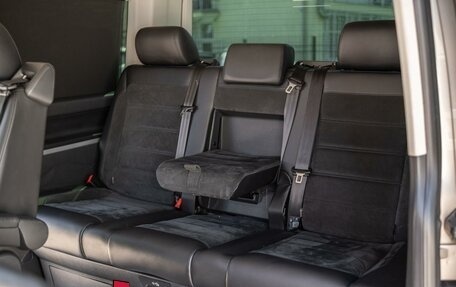 Volkswagen Multivan T6 рестайлинг, 2018 год, 4 399 000 рублей, 13 фотография