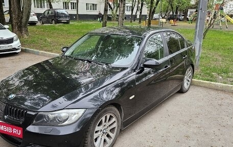 BMW 3 серия, 2008 год, 700 000 рублей, 18 фотография