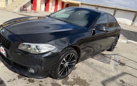 BMW 5 серия, 2015 год, 1 950 000 рублей, 4 фотография