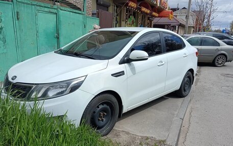 KIA Rio III рестайлинг, 2013 год, 800 000 рублей, 6 фотография