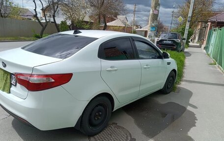 KIA Rio III рестайлинг, 2013 год, 800 000 рублей, 7 фотография