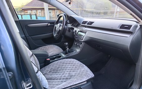 Volkswagen Passat B7, 2011 год, 860 000 рублей, 15 фотография