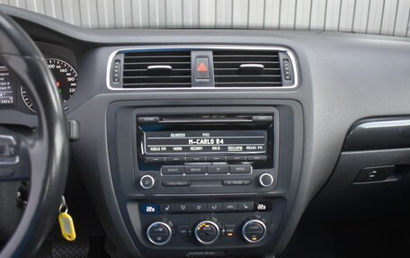 Volkswagen Jetta VI, 2012 год, 959 999 рублей, 13 фотография