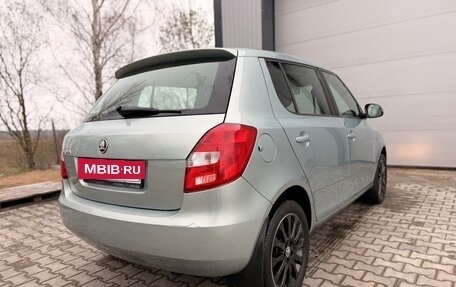Skoda Fabia II, 2013 год, 460 000 рублей, 2 фотография