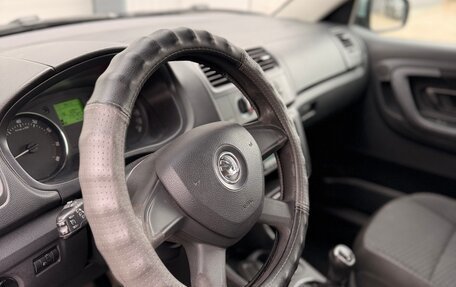 Skoda Fabia II, 2013 год, 460 000 рублей, 10 фотография