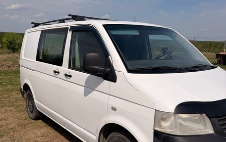 Volkswagen Transporter T5 рестайлинг, 2006 год, 780 000 рублей, 3 фотография