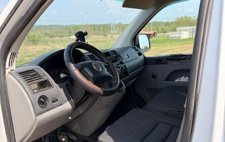 Volkswagen Transporter T5 рестайлинг, 2006 год, 780 000 рублей, 6 фотография