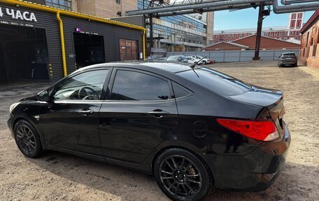 Hyundai Solaris II рестайлинг, 2012 год, 775 000 рублей, 3 фотография