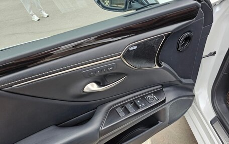 Lexus ES VII, 2019 год, 5 100 000 рублей, 6 фотография
