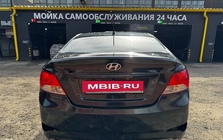 Hyundai Solaris II рестайлинг, 2012 год, 775 000 рублей, 4 фотография