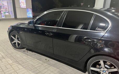 BMW 5 серия, 2004 год, 850 000 рублей, 8 фотография