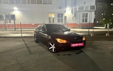 BMW 5 серия, 2004 год, 850 000 рублей, 10 фотография