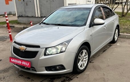 Chevrolet Cruze II, 2009 год, 1 000 050 рублей, 5 фотография