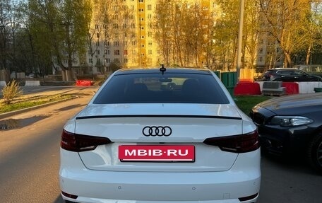 Audi A4, 2018 год, 2 500 000 рублей, 5 фотография
