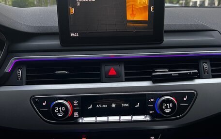 Audi A4, 2018 год, 2 500 000 рублей, 10 фотография