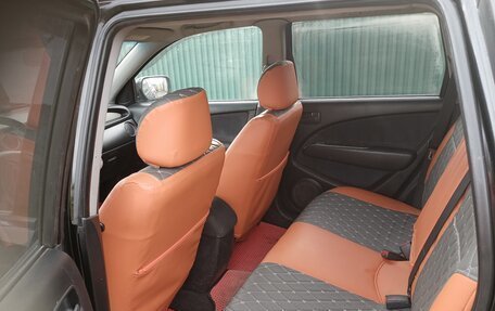 Mitsubishi Outlander III рестайлинг 3, 2004 год, 800 000 рублей, 6 фотография