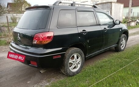 Mitsubishi Outlander III рестайлинг 3, 2004 год, 800 000 рублей, 3 фотография