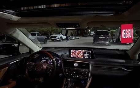 Lexus RX IV рестайлинг, 2017 год, 4 200 000 рублей, 6 фотография