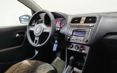 Volkswagen Polo VI (EU Market), 2014 год, 890 000 рублей, 14 фотография