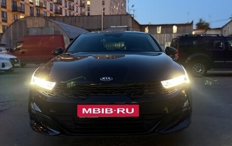 KIA K5, 2021 год, 2 300 000 рублей, 18 фотография
