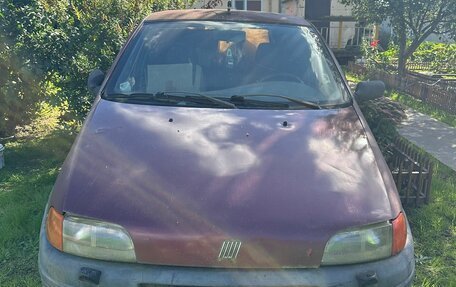 Fiat Punto III Punto Evo рестайлинг, 1998 год, 65 000 рублей, 1 фотография