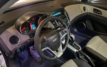 Chevrolet Cruze II, 2011 год, 550 000 рублей, 7 фотография