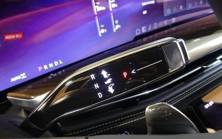 Cadillac Escalade V, 2025 год, 18 100 000 рублей, 9 фотография