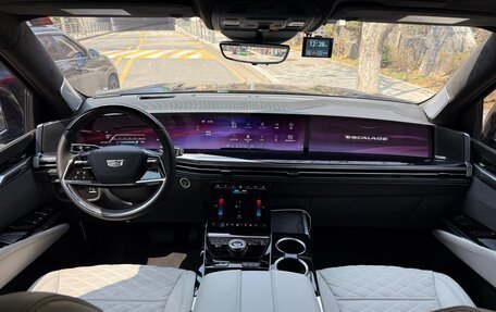 Cadillac Escalade V, 2025 год, 18 900 000 рублей, 6 фотография