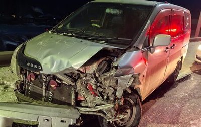 Nissan Serena II, 2000 год, 200 000 рублей, 1 фотография