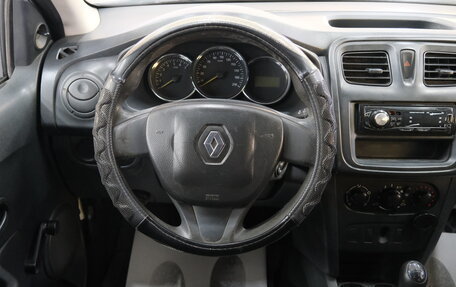 Renault Logan II, 2016 год, 479 000 рублей, 10 фотография