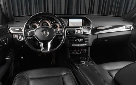 Mercedes-Benz E-Класс, 2013 год, 3 129 000 рублей, 15 фотография