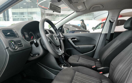 Volkswagen Polo VI (EU Market), 2017 год, 799 000 рублей, 16 фотография