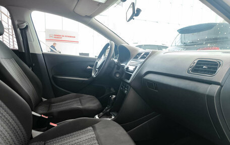 Volkswagen Polo VI (EU Market), 2017 год, 799 000 рублей, 11 фотография